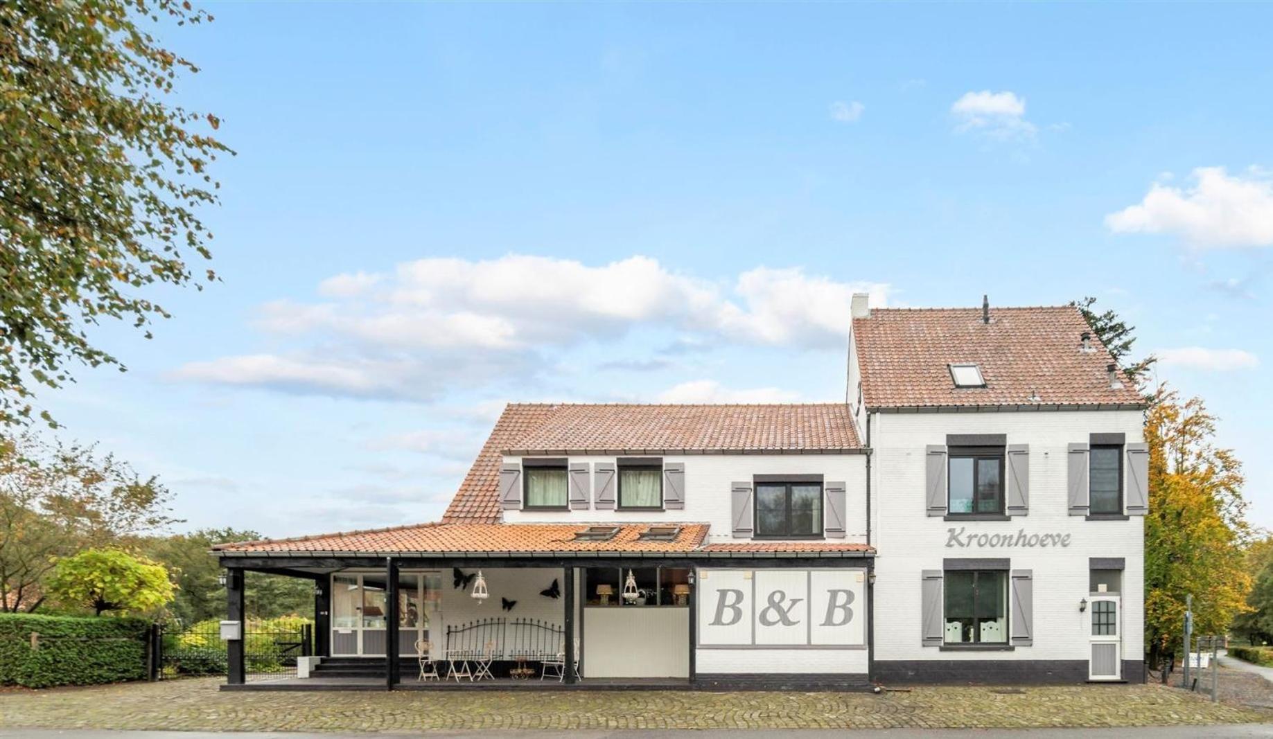 B&B De Kroonhoeve Beringen Exterior foto